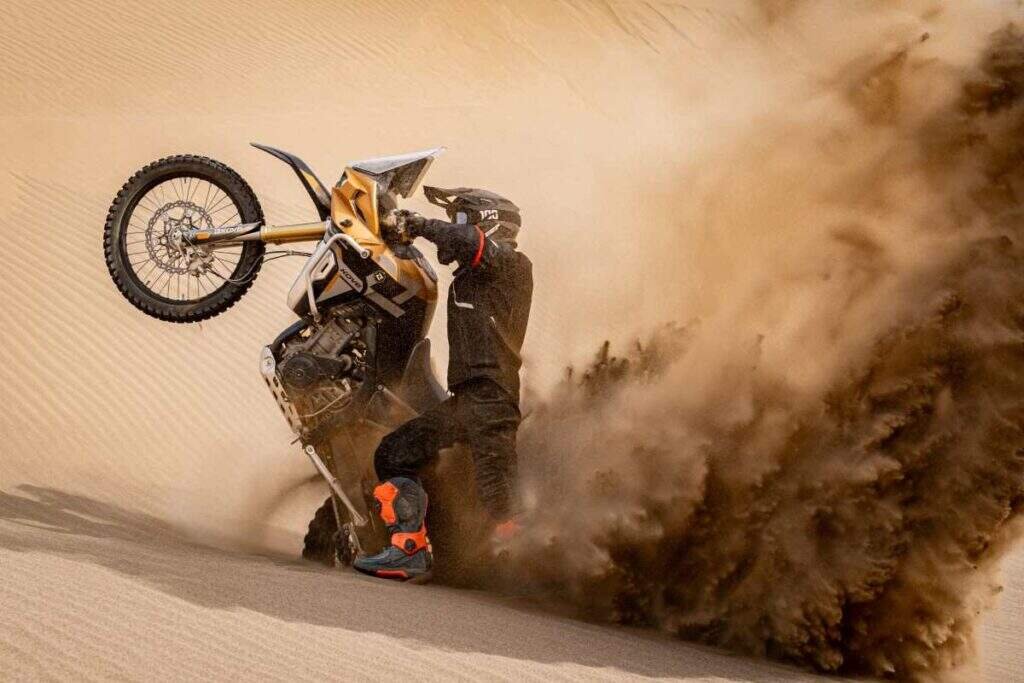 image rider in action at dakar with Kove 800X Rally